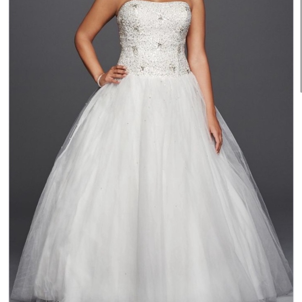Wedding dress new